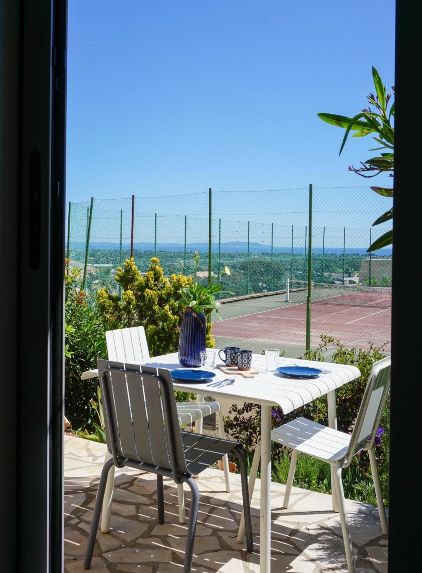 Le Soleil Bleu Hyerois Apartment Hyères Exterior foto